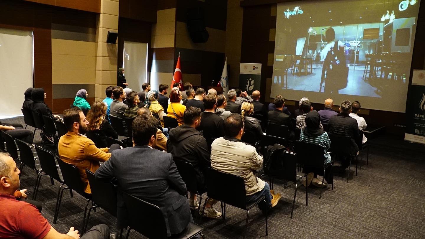 WhatsApp Image 2022-11-02 at 15.44.26 (1)_f7c69fc11f4d965a7351037313ce3140.jpeg